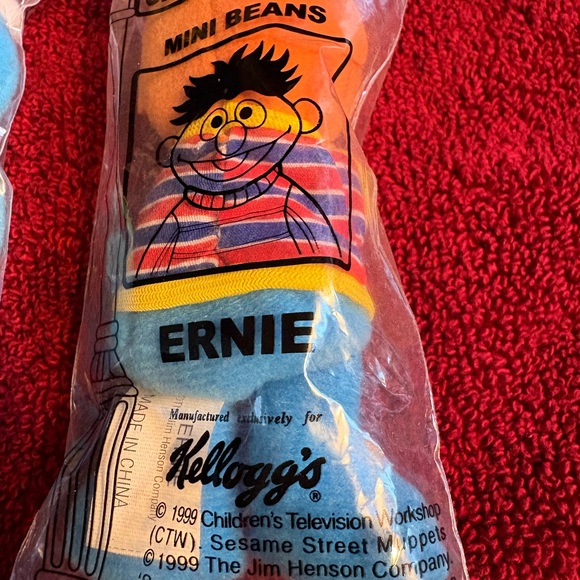 NIP Vintage 1999 Kelloggs Sesame Street Mini Beans - Picture 4 of 7